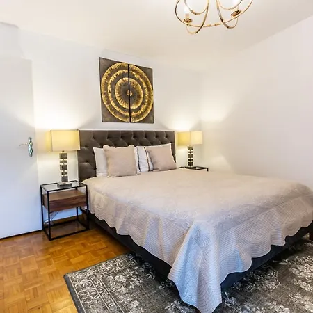 Apartment Perfect Centre - Lake View *